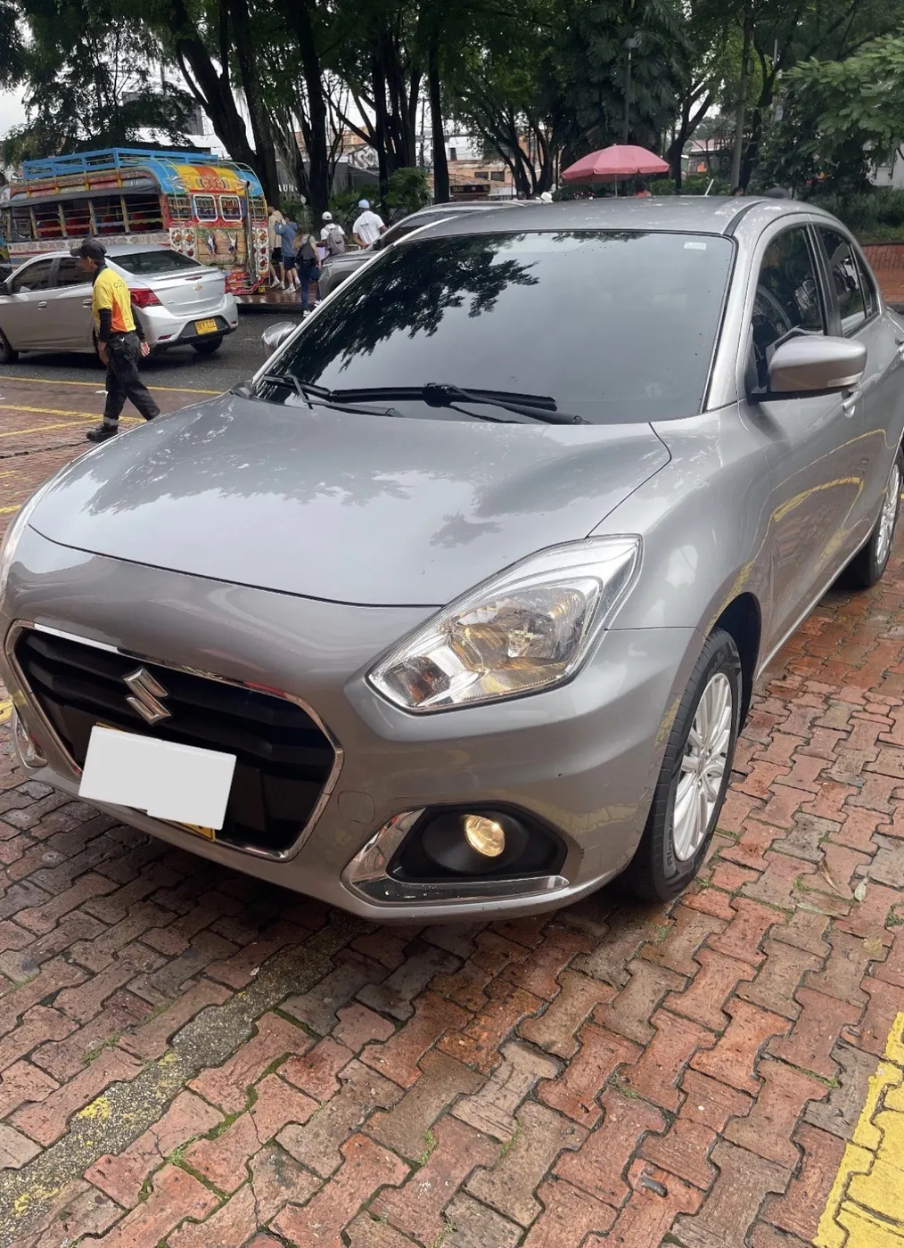 Suzuki Swift Dzire - foto real